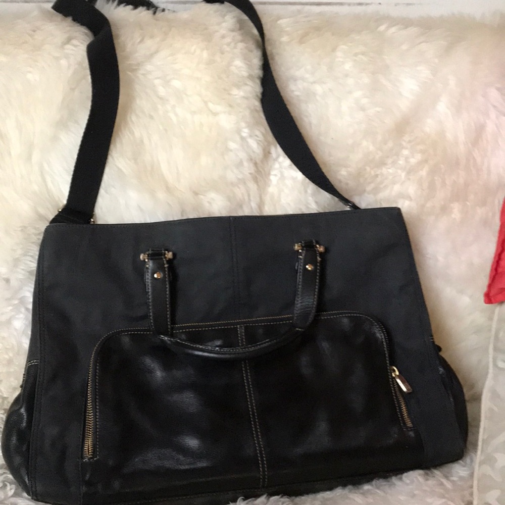 LC Lauren Conrad bag three separate compartments.